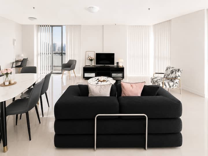 Stylish 2br Apartment In Parramatta - Parramatta