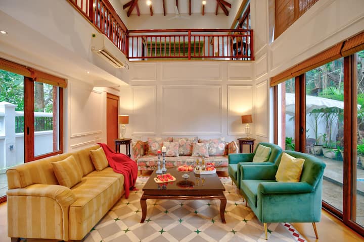 Living room image 6