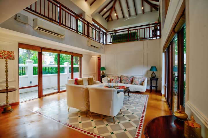 Living room image 8