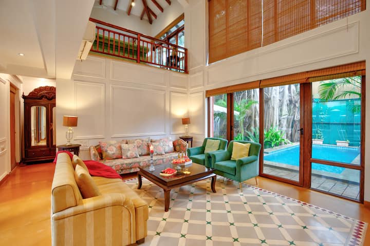 Living room image 1