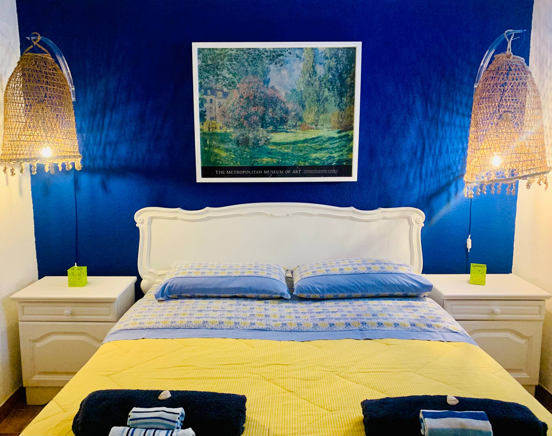 Romantic Beachfront House, rock pools in Salento