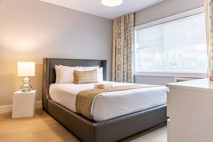Queen Suite  Kitchenette  Miami Beach - Miami Beach