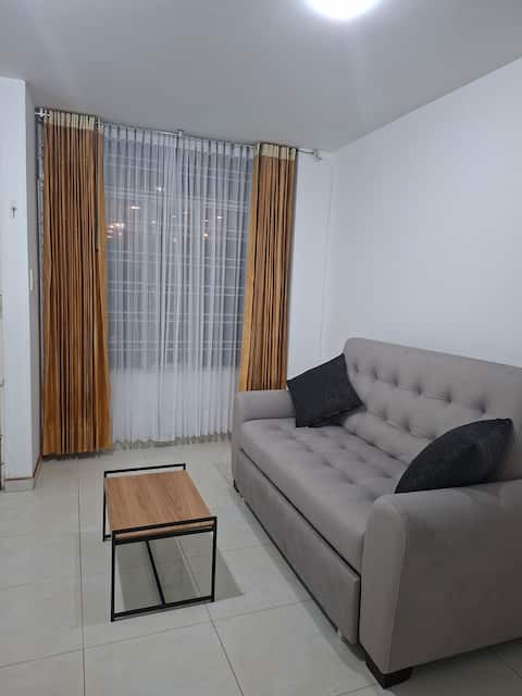 Top performing Airbnb: Spacious, warm, cozy and quiet studio apartment. in Sogamoso