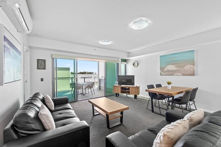 1 Bedroom No View Limited View - Margate