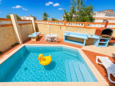 Havana-Guanabo Villa / Pool / Electric Backrest