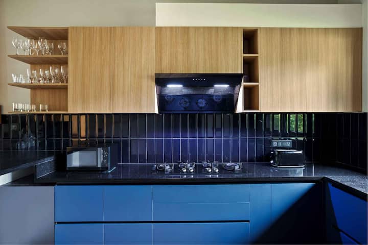 Full kitchen image 3