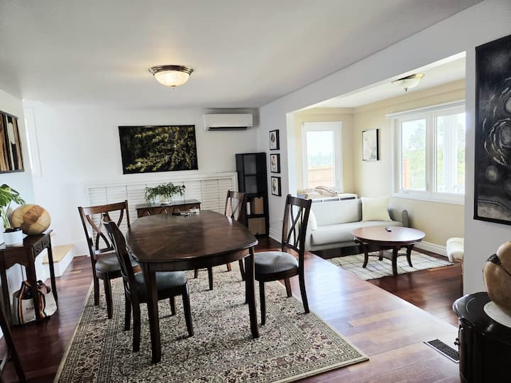 Private 3br Spacious House + Jacuzzi & Parking - Halifax