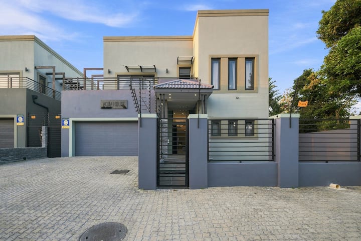 Aqua House - Cape Town