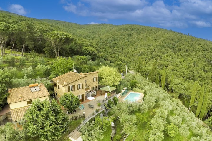 Villa With Private Swimming Pool, Perfect For A Family With Children Or For Two Couples Of Friends. - Tuscany