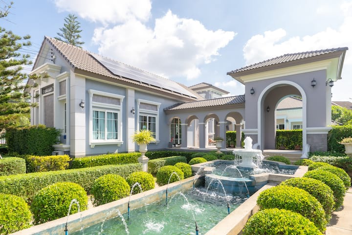 The Grove Chiang Mai|4br Family Homepool & Gym - Chiang Mai