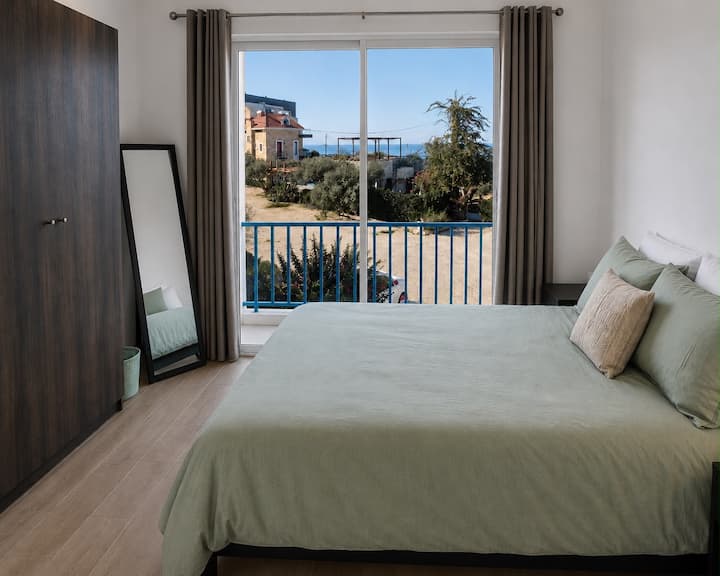 Beachfront Chalet 2, Madfoun, Madfoun, Batroun coast: photo 4