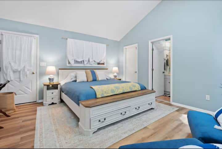 Bedroom with king bed and private bathroom