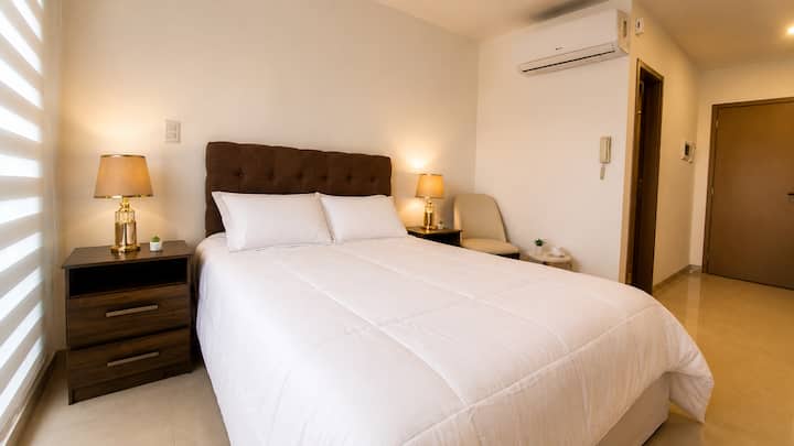 Ambiente Elegante Nuevo En Prestigioso Edificio - Bolívia