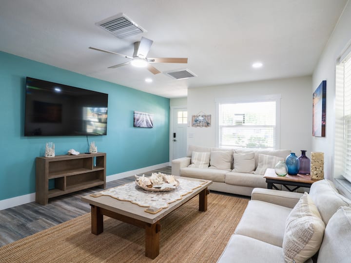 Safety Harbor Getaway Near Tampa Bay/ Sleeps 6 - Clearwater, FL
