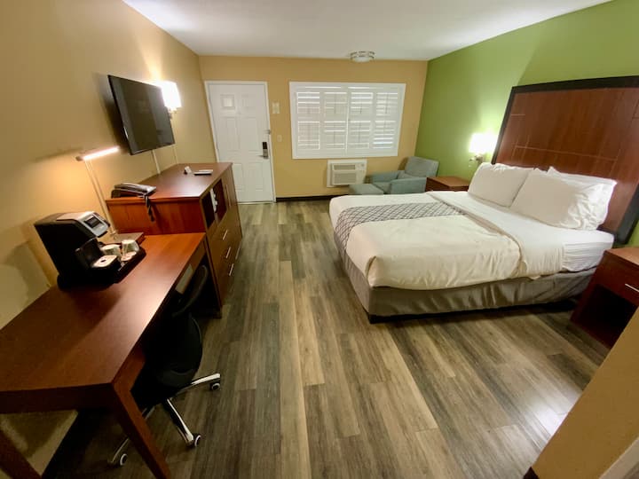 Knights Inn #103 - Grants Pass, OR