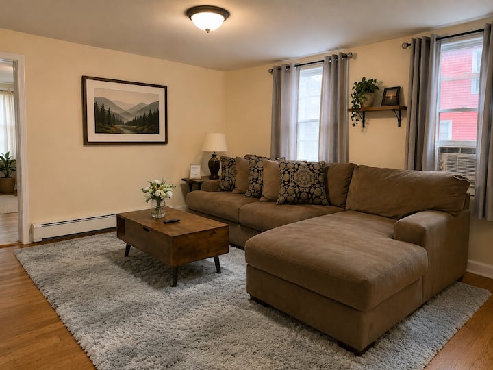 Stay & Play | Private Apartment + Game Room - Norwich, CT