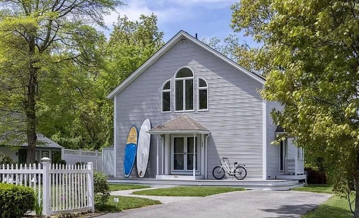 Cedar Island Beach House - Narragansett, RI