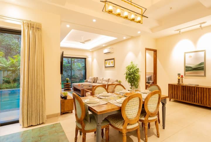 Dining area image 2