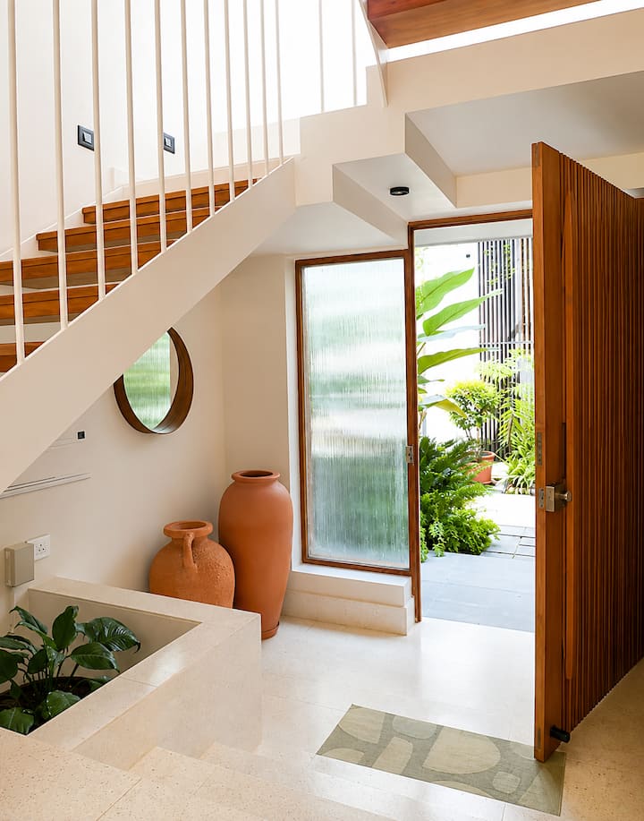 Full kitchen image 1