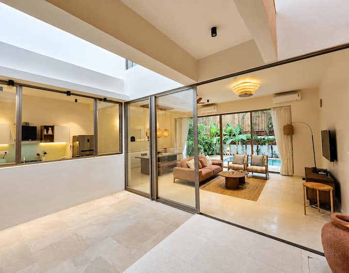 Living room image 2