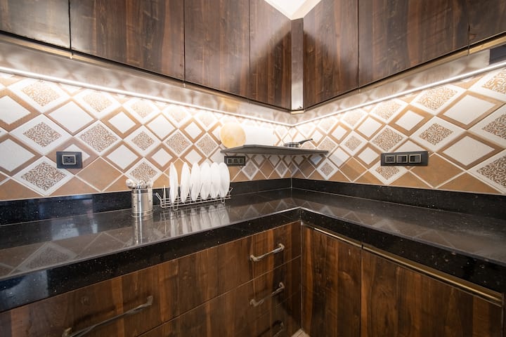 Full kitchen image 4
