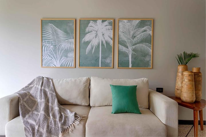 Living room 1 image 4