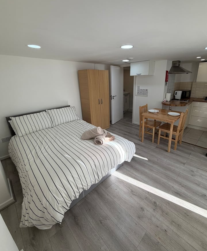Warm And Cosy Studio, Just 20 Mins From The City - Londres