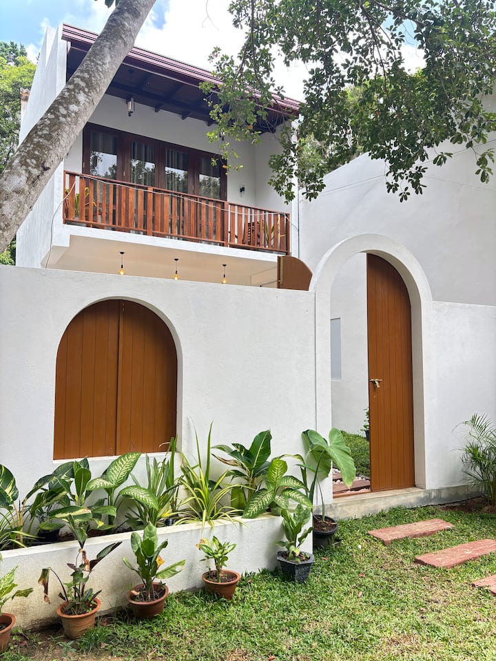 New! Private Villa With Pool, 3 Min Walk To Beach - スリランカ