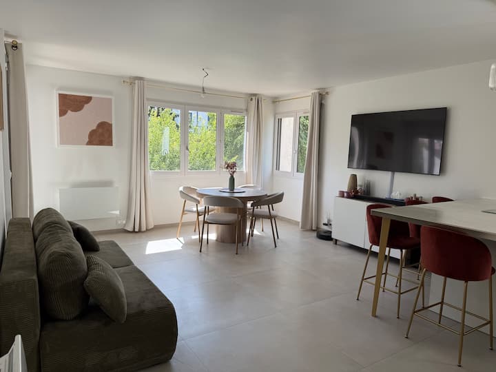 Appartement Cosy, Aux Portes De Paris & Disneyland - Noisy-le-Grand