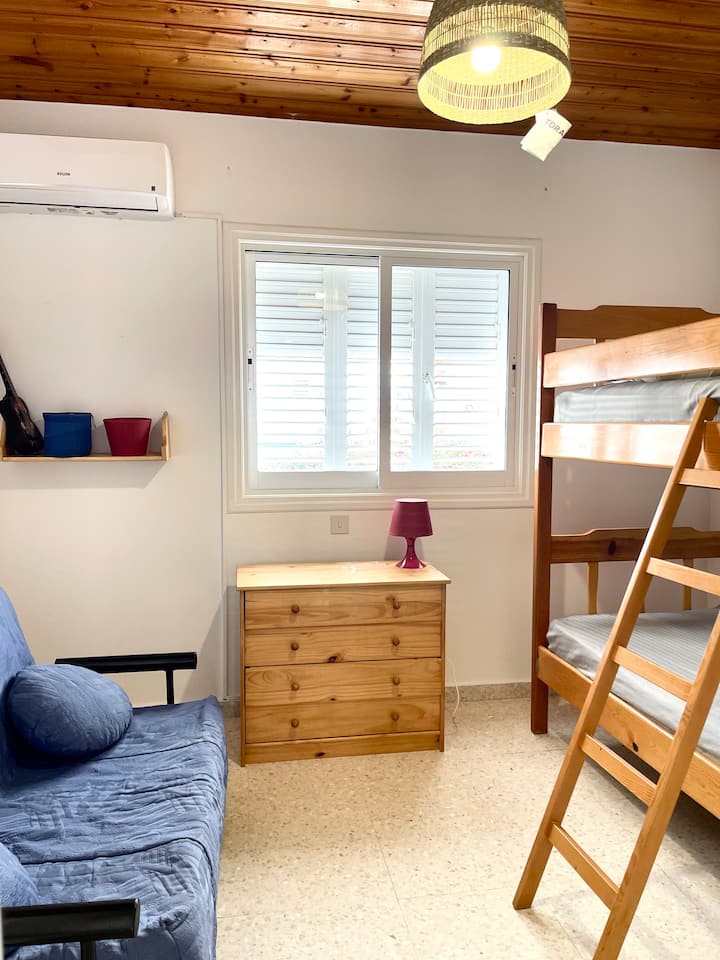 غرفة النوم 2