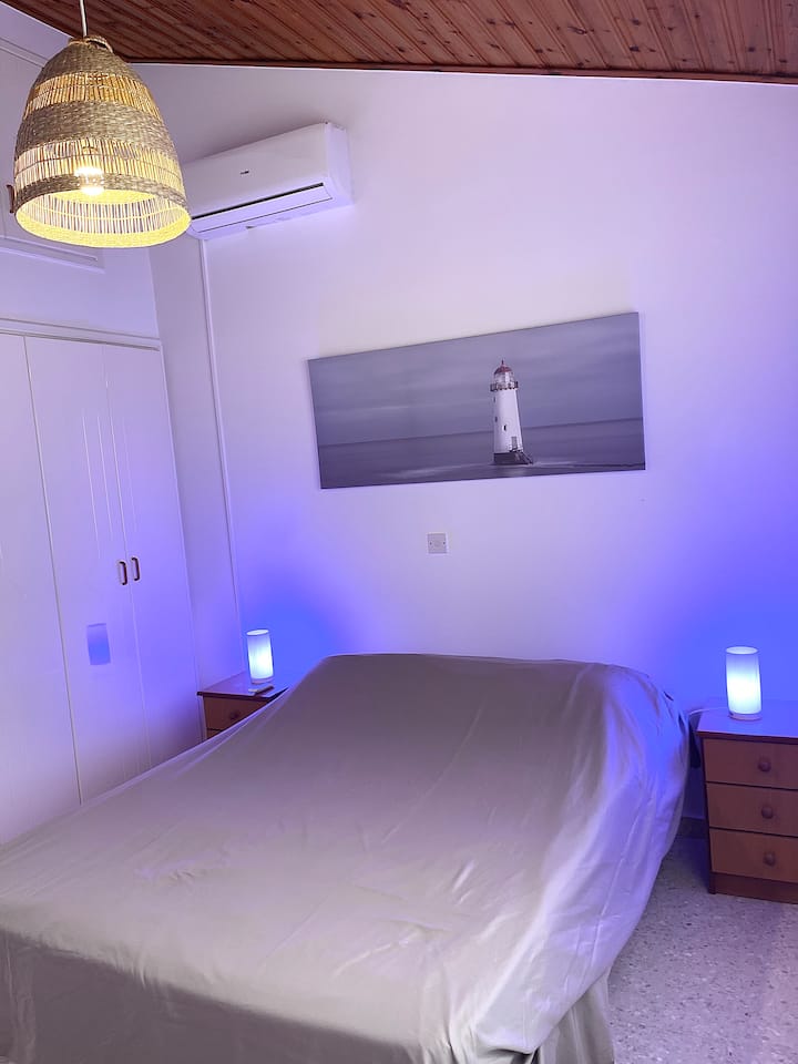 غرفة النوم 1