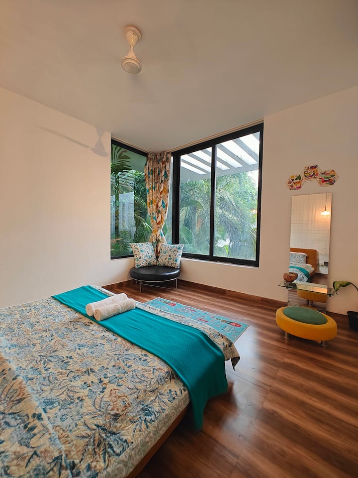 Bedroom 1 image 2