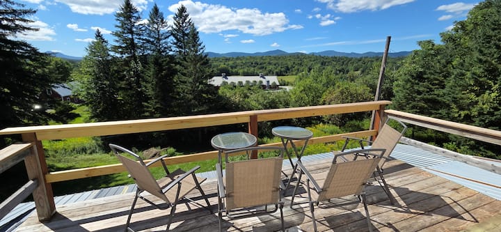 Tiny Home With Sweeping Mountain Views - Waterbury Village Historic District, VT