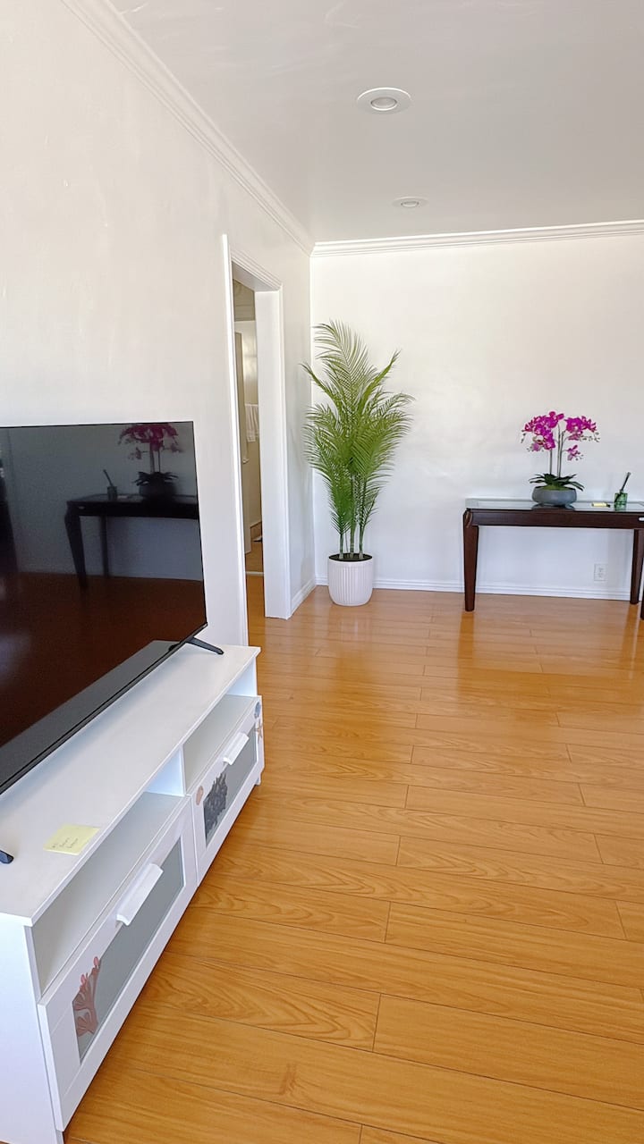Cozy 2br Home Near La & Disneyland | Free Parking - Montebello, CA