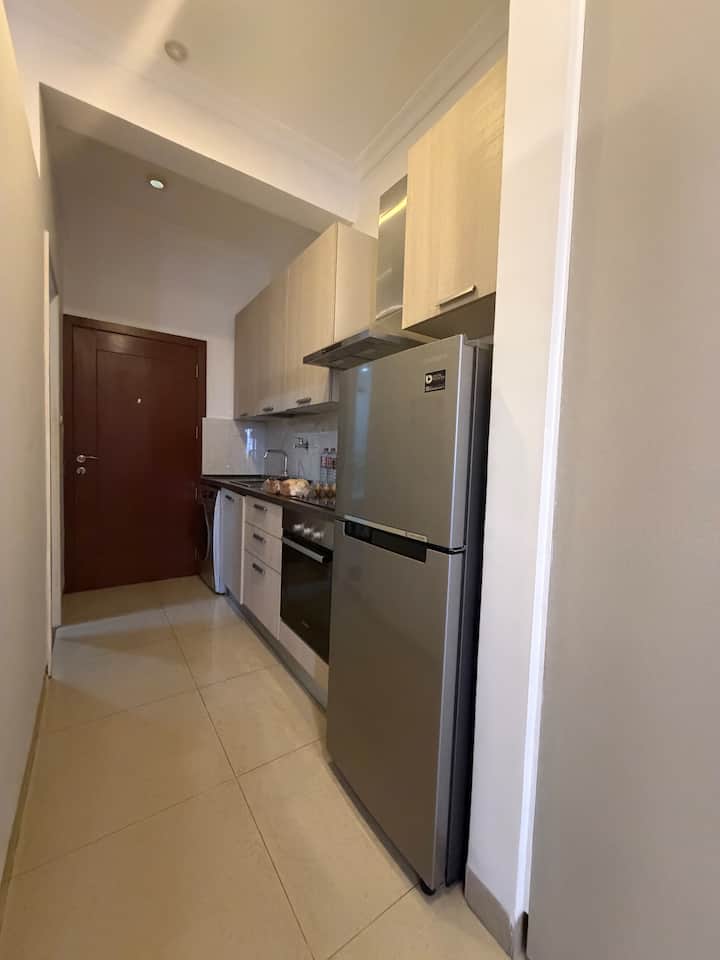Sea View Haven 2 | Pool, Gym, Netflix, + Books - Ghana