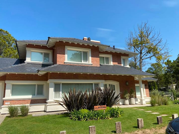 Hermosa 350 Mt Del Mar Pileta Climatizada, Quincho - Pinamar