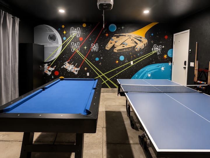 10 Min To Disneyland | Game Room | Sleeps 13 - Garden Grove, CA