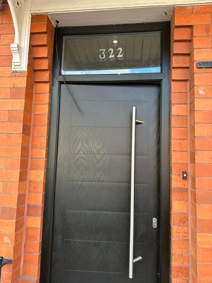 Perfect For Longer Term Stays, Manchester Stays - Manchester