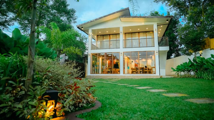 Villa In Pandi, Bulacan - Santa Maria