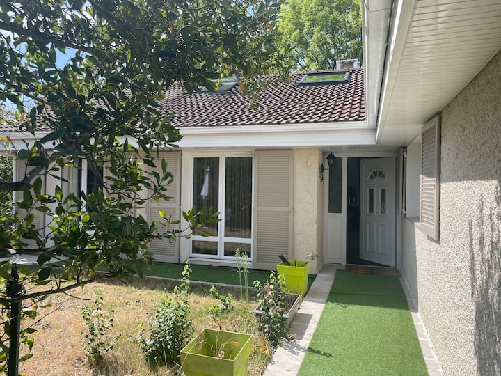 Maison Avec Jardin 600m² Près Versailles - Saint-Cyr-l'École