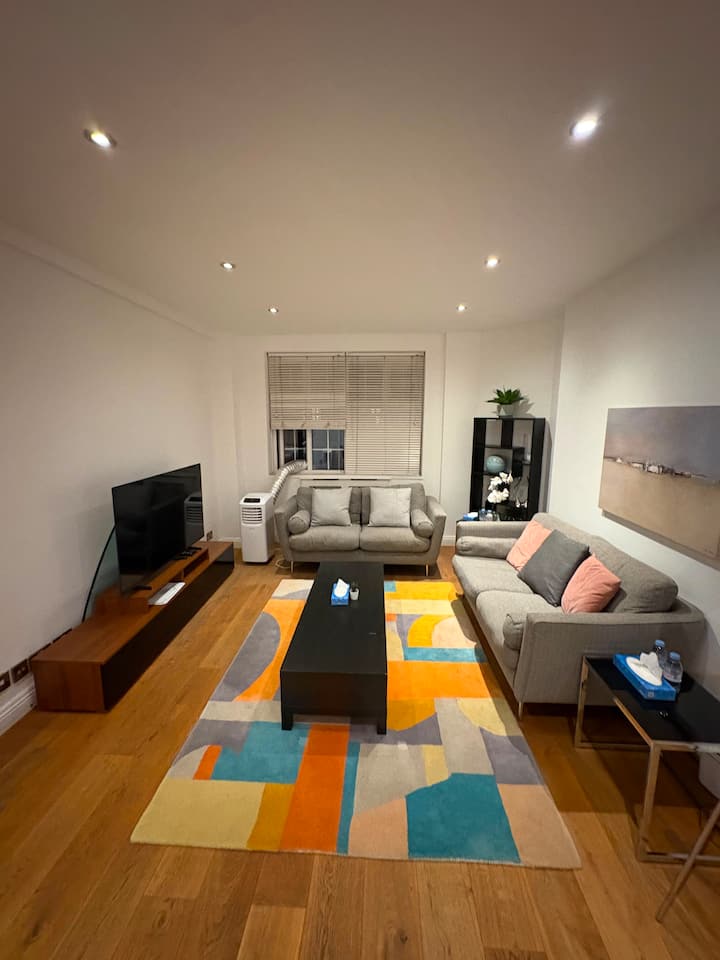 Luxury 2-bed Apartment Opposite Harrods - Chelsea