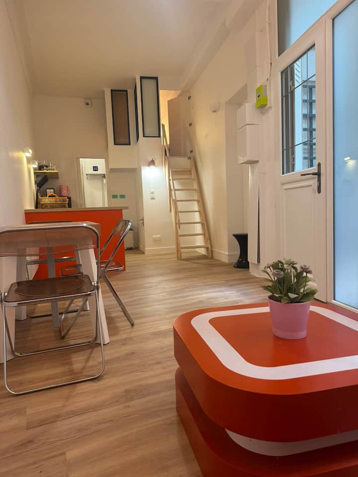 Charmant Appartement Rénové Avec Mezzanine - Párizs