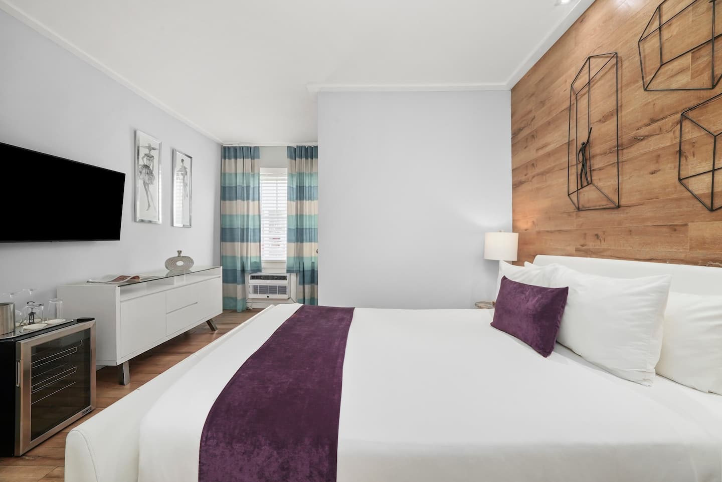 Queen Room