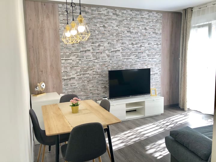 Modern Flat Ii With Balcony - Badalona