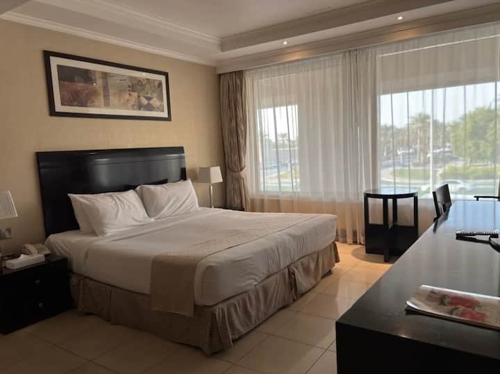 Deluxe King Or Twin Room Near Al Karama Center - Al Ain