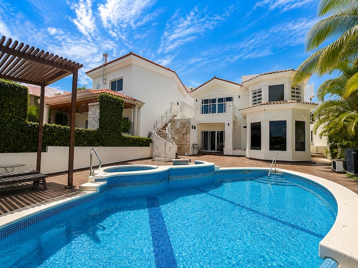 Residencia De Lujo El Cid | Alberca Privada - Mazatlán
