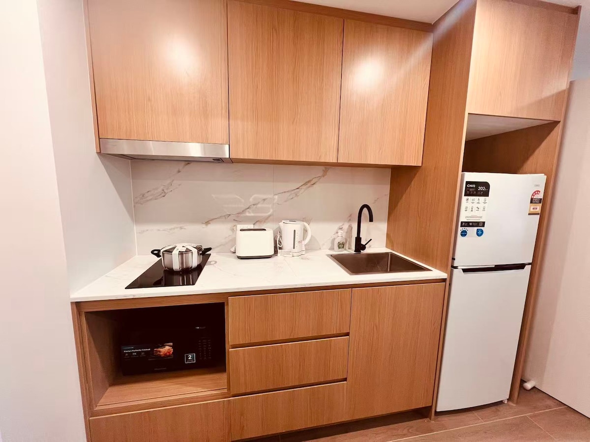Ashfield New Spacious Place