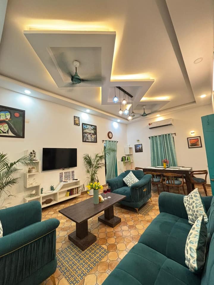 Living room image 3