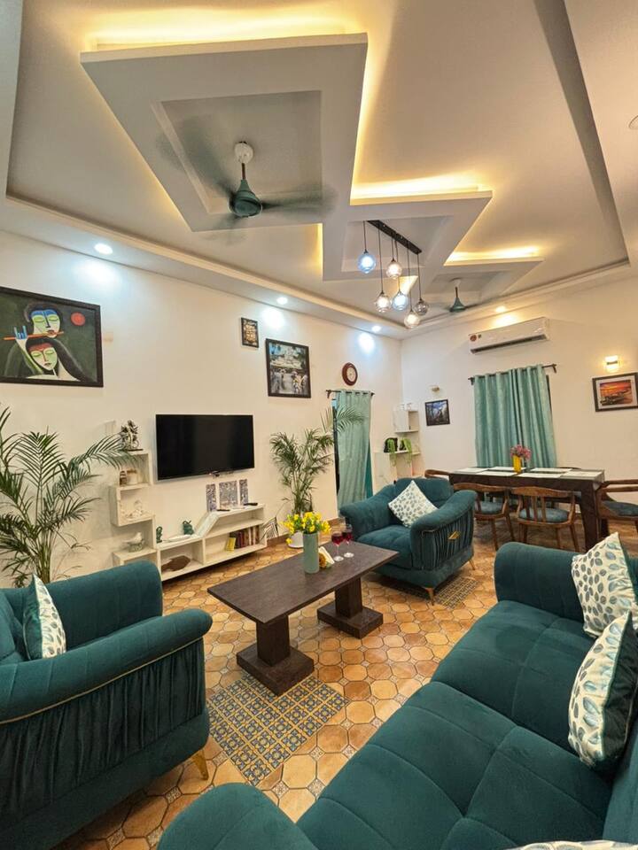Living room image 5