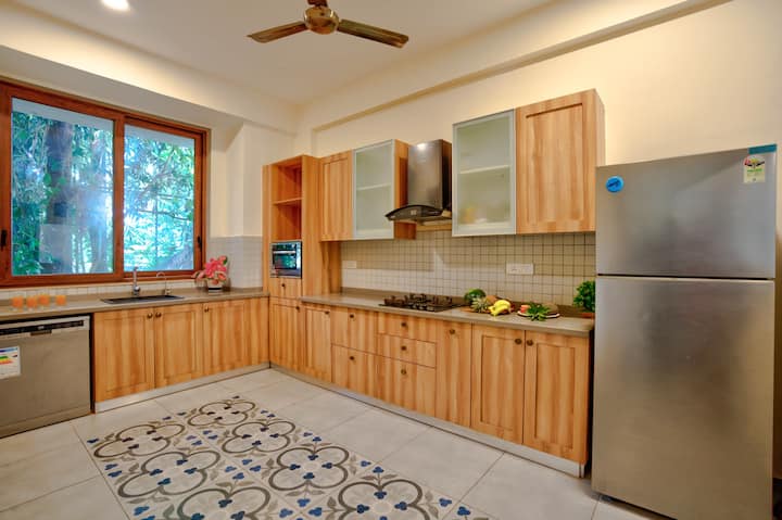 Full kitchen image 3
